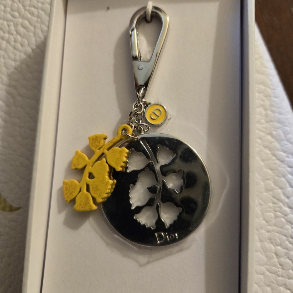 Dior Lily Of The Valley Keychain Charm New
